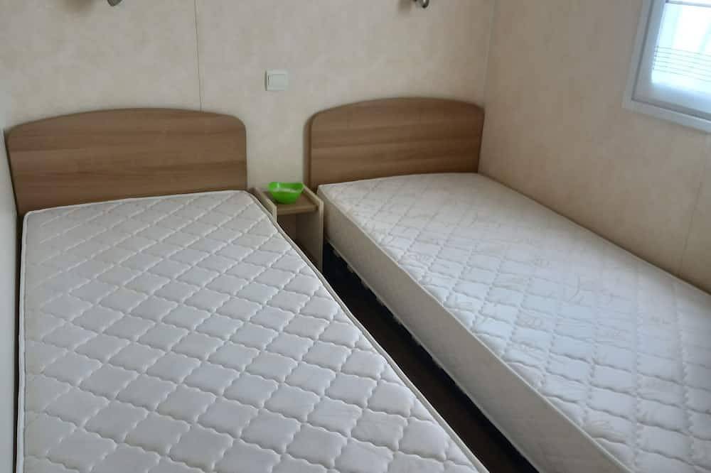 Large 3-Bedroom Mobile Home For Rent In La Cotiniere, Île D'Oléron in Châteauponsac, Bellac und Umgebung