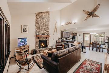 Lake House for 4 Guests in Cascade Range, North Cascades National Park, Picture 1