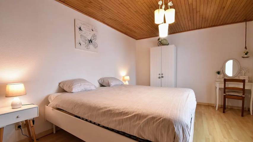 Location de vacances pour 9 personnes, avec piscine ainsi que jardin et jacuzzi dans Région de Namur - 4