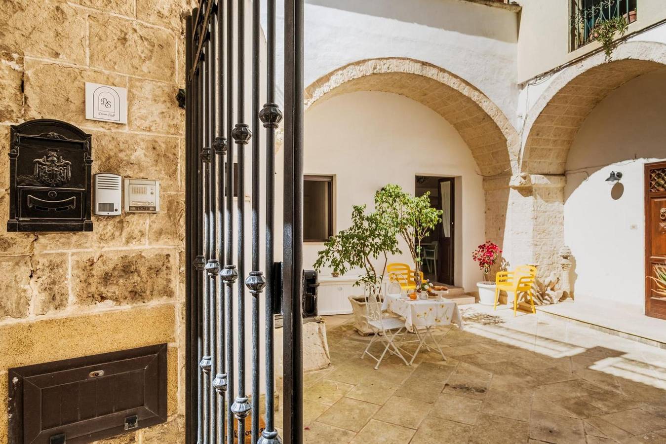 Appartement entier, Appartement « Dimora Egilò - Solarium » avec terrasse partagée, Wi-Fi et climatisation in Nardò, Nardò (commune)