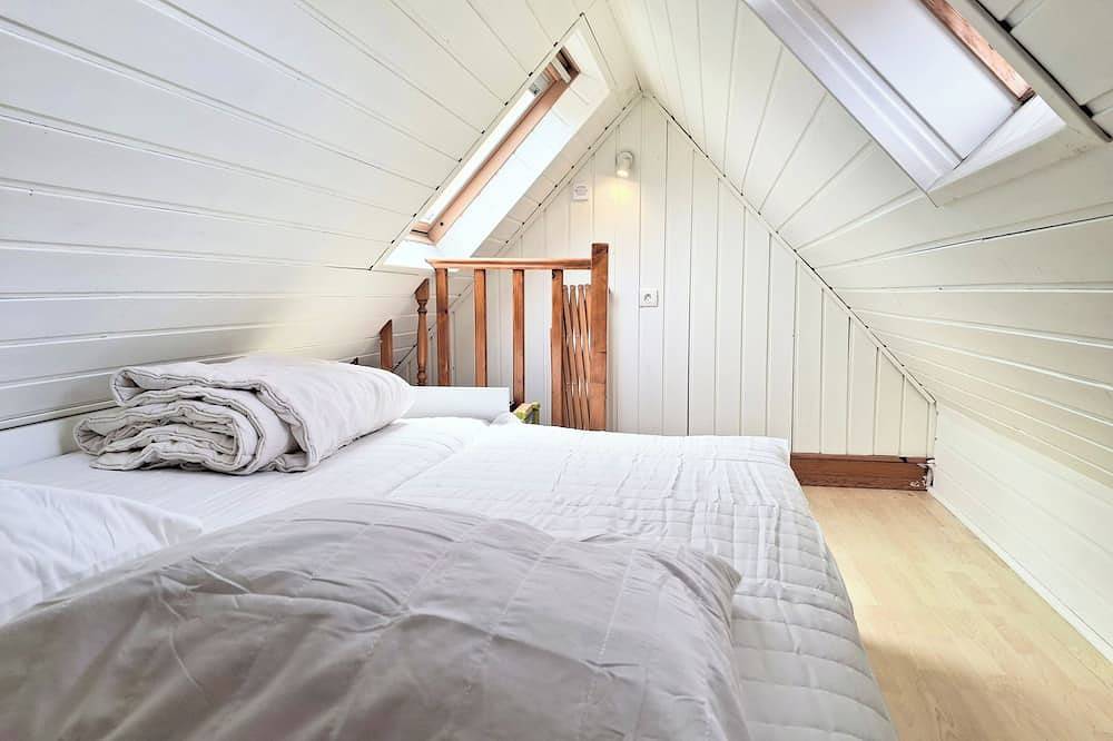 Maison bretonne – Plage à pied, surf & nature in Crozon, Iroise