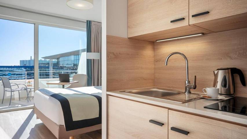 Location de vacances pour 2 personnes dans Aeroport Nice - Cote D Azur - 2