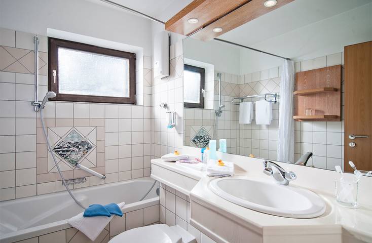 Ferienhaus für 7 Personen, mit Terrasse und Sauna sowie Ausblick und Pool, mit Haustier in Daun - 2