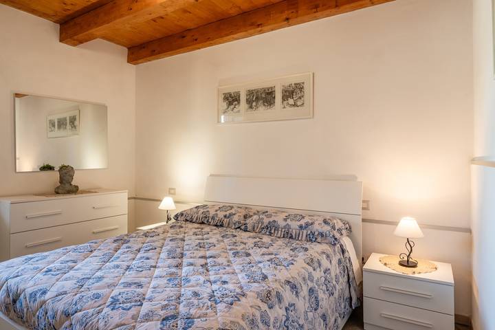 Vacation Home "Agriturismo La Vecchia Scuola" with Private Mini Pool, Private Terraces & Wi-Fi in Villa Collemandina, Garfagnana