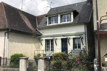 Gîte pour 4 personnes, avec terrasse et jardin à Jumilhac-le-Grand