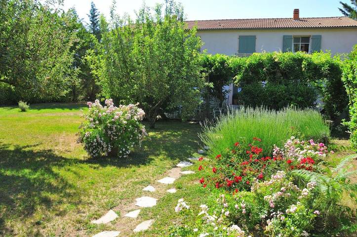 Maison d’hôte pour 2 personnes, avec jardin ainsi que vue et terrasse