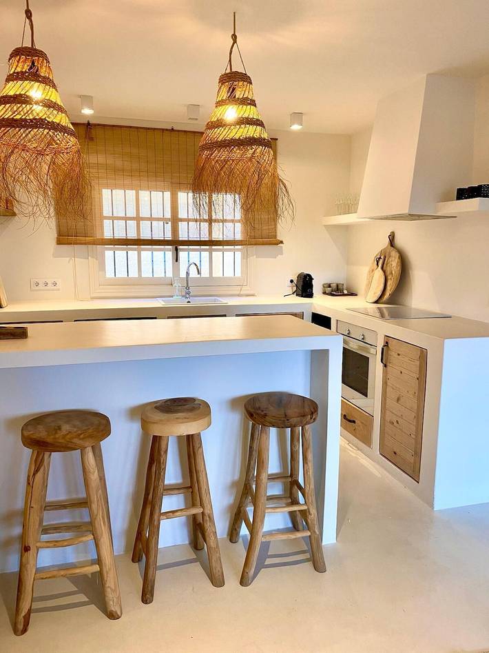 Casa de vacaciones 'La Bohéme' con vistas al mar, piscina compartida y Wi-Fi in Benimeit, Teulada