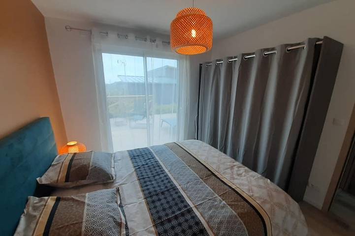 Location de vacances pour 6 personnes, avec jardin et terrasse à Les Moitiers-d'Allonne - 4