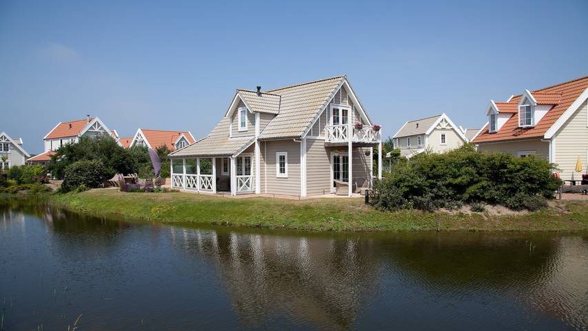 Ferienhaus für 6 Personen, mit Balkon/Terrasse und Terrasse sowie Garten in Westland