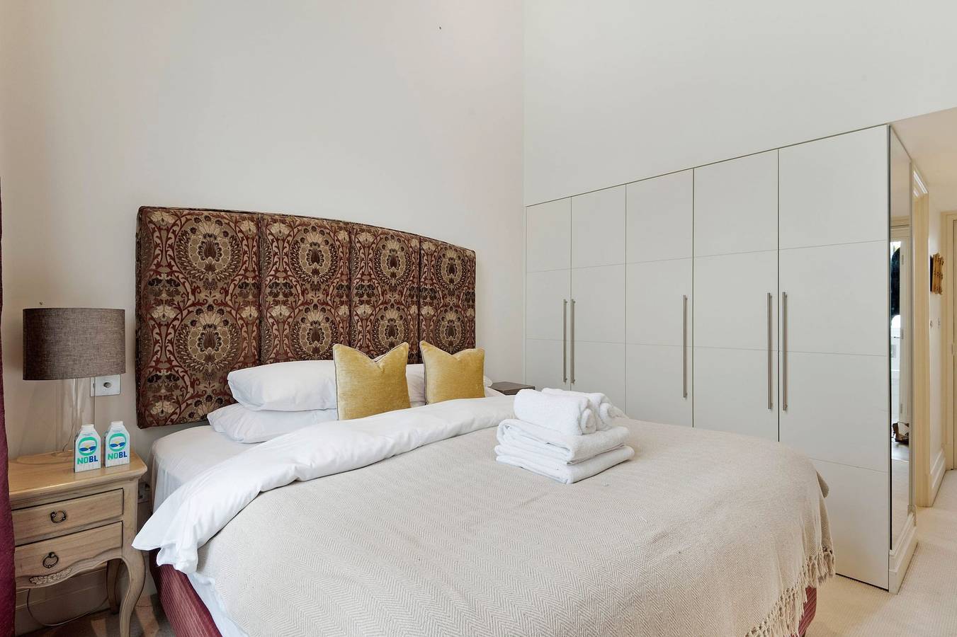 Entire apartment, The Artists Hideaway-2 bed mezzanine in Paddington - by Out of Office Lifestyle in London, South East England
