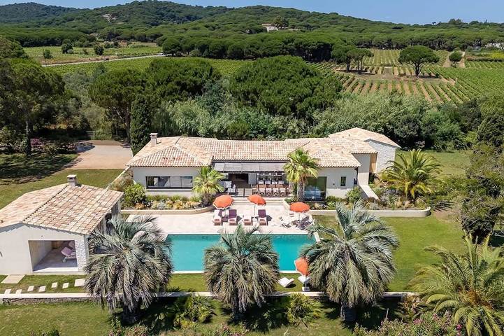 Villa für 10 Personen, mit Garten und Pool