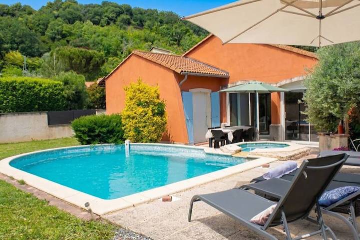 Villa pour 8 personnes, avec jardin
