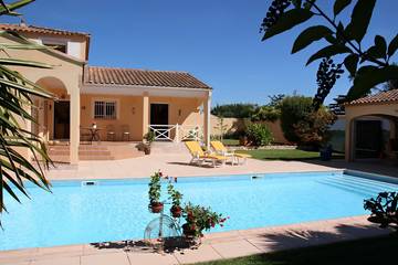 Chambre d’hôte pour 2 personnes, avec piscine et jardin dans l' Hérault