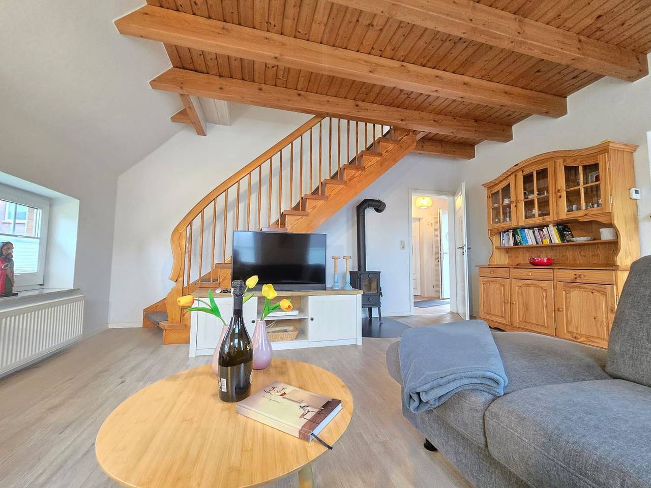 Komfortables Ferienhaus Strandkrabbe mit großem Garten nahe dem Sandstrand in Neßmersiel, Dornum