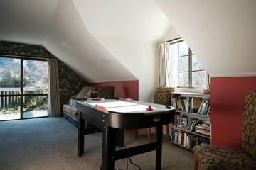 Holiday Home for 10 People in Otago, New Zealand, Photo 1