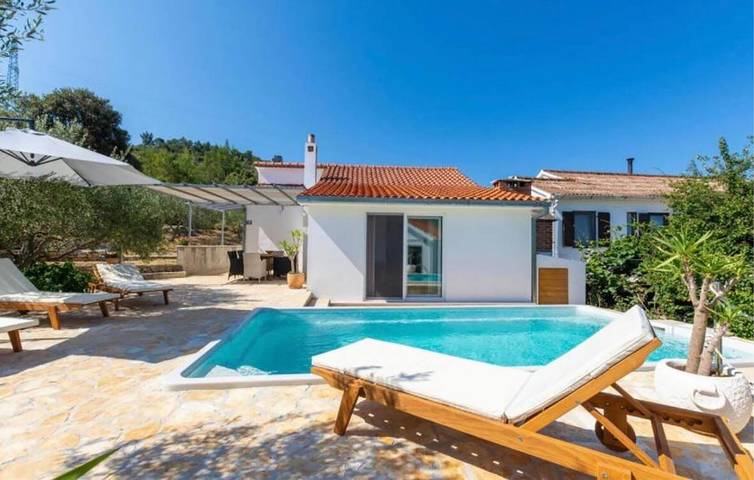 Apartment am Meer mit Pool, Terrasse und WLAN in Milna, Brac