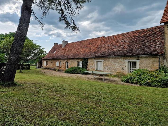 Location de vacances pour 6 personnes, avec piscine ainsi que jardin et vue, animaux acceptés à Varaire - 3