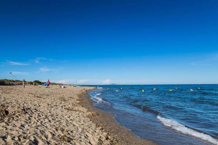 Camping pour 5 personnes, avec piscine et terrasse, animaux acceptés à Sérignan - 3