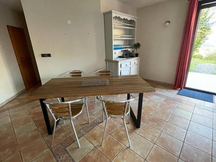 Location de vacances pour 8 personnes, avec piscine et jardin ainsi que vue et vue sur le lac, animaux acceptés à Liausson - 4