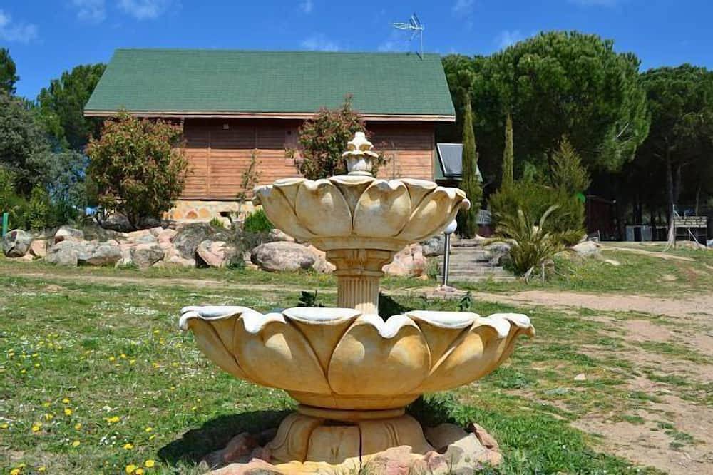 Komfortable ländliche Wohnung für 2/5 Personen, aus Holz gebaut. in Andújar, Sierra Morena