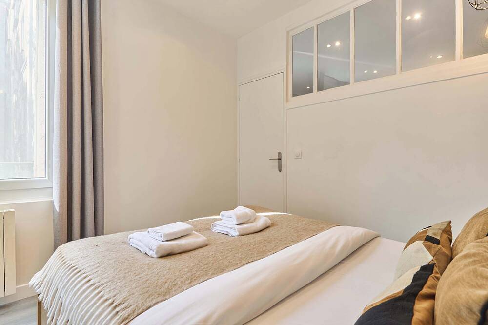 Entire apartment, Charming apartment - Courbevoie - La Défense in Courbevoie, Hauts-de-Seine