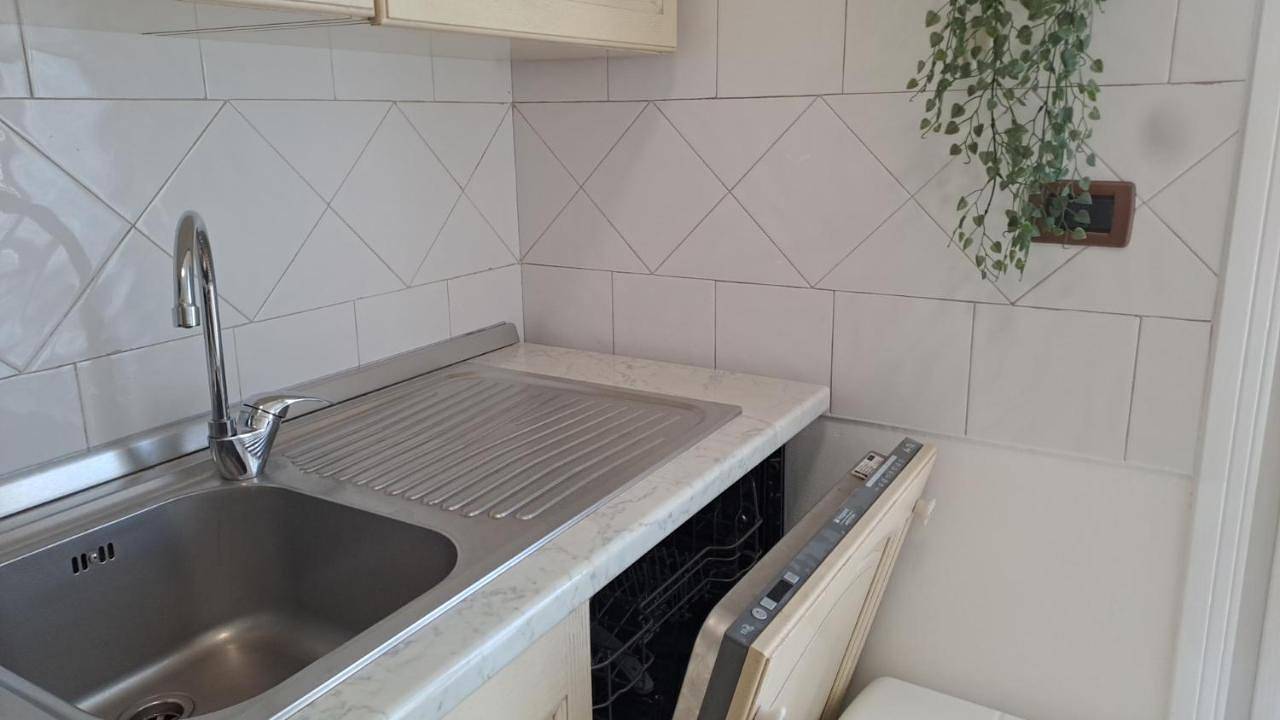Two-Bedroom Deluxe Apartment with Garden View in Módena, Módena (província)