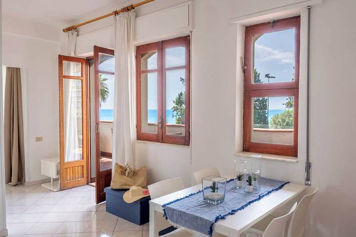 Ganze Wohnung, Casa Bianca - Apartment a stone's throw from the s in Recanati (Sizilien), Giardini-Naxos