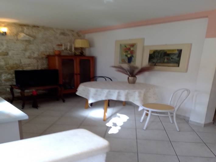 Ferienwohnung für 4 Personen, mit Garten und Pool sowie Terrasse, kinderfreundlich auf Brac - 3