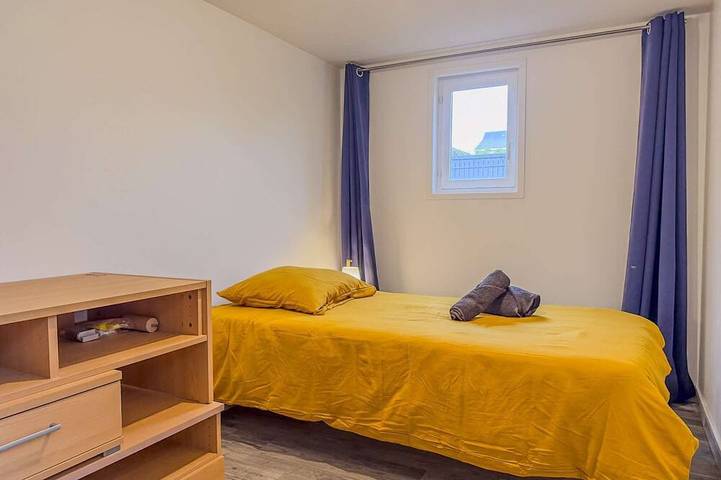 La Rose Urban with private parking and near train station in Nogent-le-Rotrou, Nogent-le-Rotrou und Umgebung