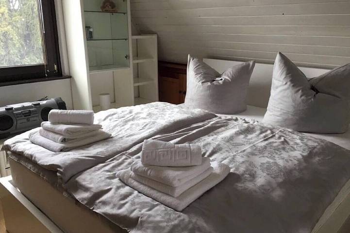 24.8.-30.8.2026 Angebot! Top Lage Strand,3 Schlafzimmer, Kamin, Carport, 800m2 in Prerow, Fischland - Darß - Zingst