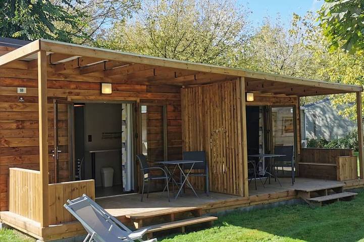 Chalet pour 2 personnes, avec piscine