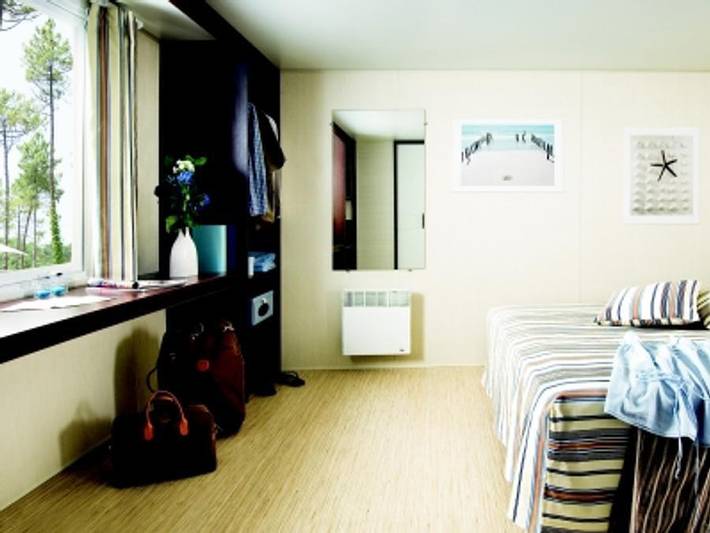 Camping Les Ballastières - Vosges du Sud - Mobilheim 3 personen - Classic - 2 Schlafzimmer - Geeignet für Menschen mit eingeschränkter Mobilität in Champagney, Regionaler Naturpark Belchen der Vogesen