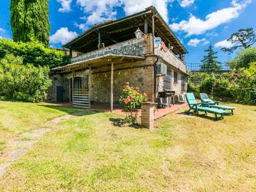 Cottage pour 4 personnes, avec terrasse à Sienne