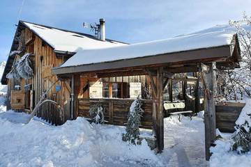 Gîte pour 7 personnes, avec jardin à Mieussy