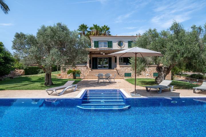 Villa für 10 Personen, mit Garten in Ses Salines