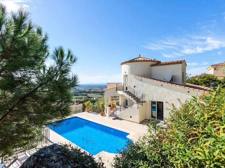 Casa 8 Personas in Palau Sabardera, Alt Empordà