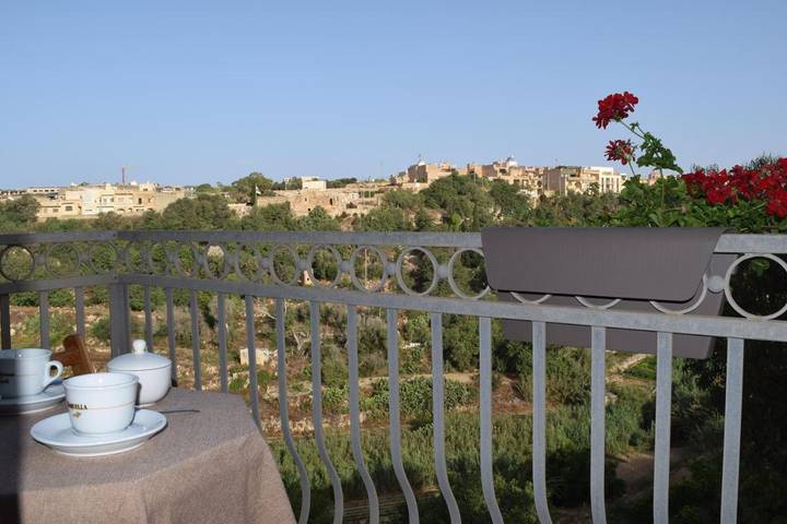 Gästehaus für 2 Personen, mit Balkon und Ausblick - 1