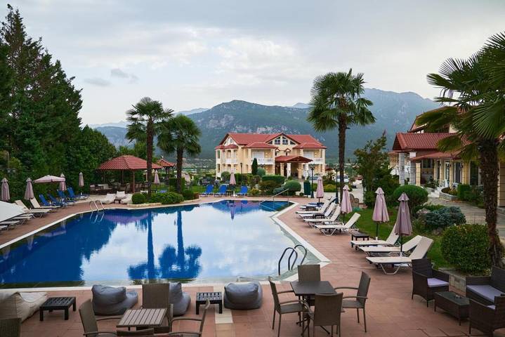 Location de vacances pour 2 personnes, avec jardin ainsi que vue et piscine dans Kalambáka - 3