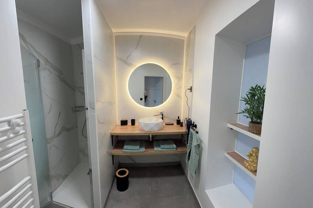 L'Orée des Thermes in Saint-Amand-les-Eaux, Región de Valenciennes