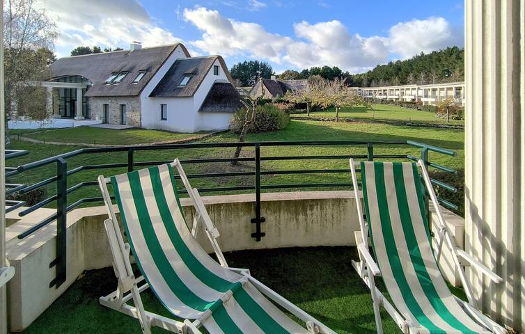Gîte pour 4 personnes, avec vue ainsi que piscine et terrasse à Saint-André-des-Eaux - 2
