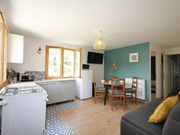 Gîte pour 2 personnes, avec jardin à Saint-Léger-les-Mélèzes