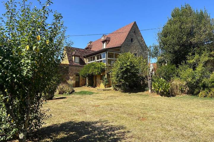 Location de vacances pour 9 personnes, avec jardin à Meyrals