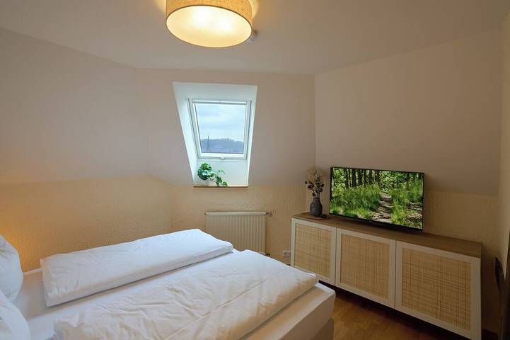 Appartement entier, Charming Apartment in Trier for up to 6 Guests – City Center – 2 Bedrooms in Trèves (Ville), Trèves