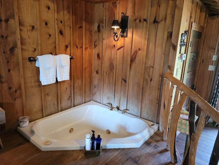 Cottage for 2 people, with balcony in Texas Hill Country