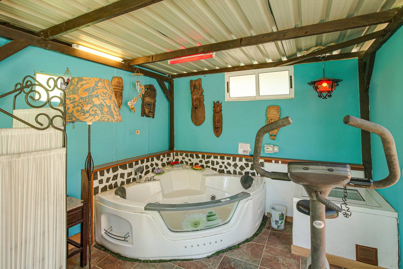 Apartamento inteiro, Finca "La Alpispa" com piscina, Wi-Fi rápido, terraço e jardim in El Zumacal, Valleseco