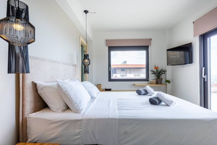 Location de vacances pour 10 personnes, avec terrasse et jardin dans Malia - 3