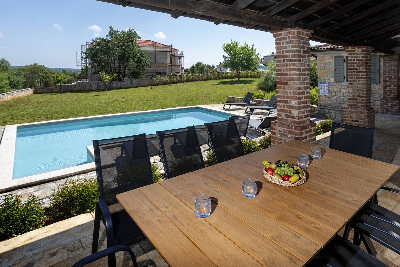 Villa Luna by Villas Guide in Sveti Lovreč Pazenatički, Zentralistrien