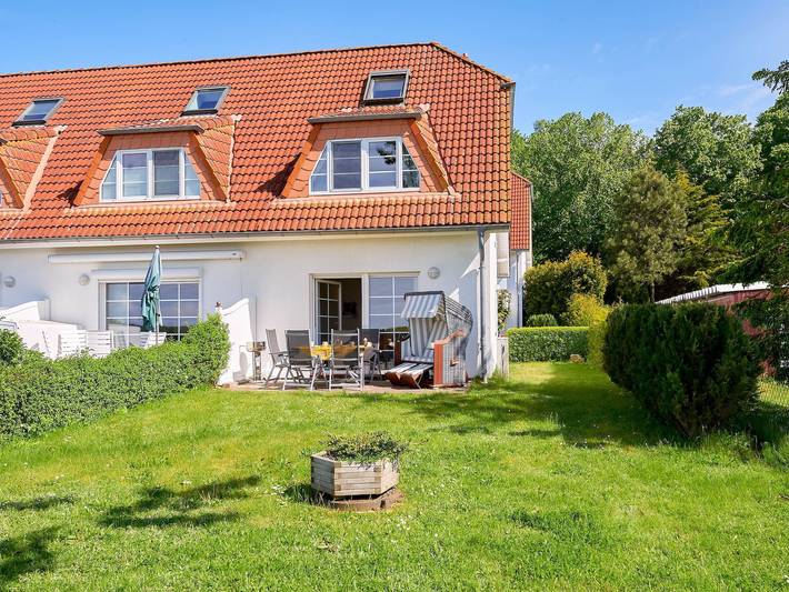 Ferienhaus für 4 Personen, mit Garten und Ausblick sowie Terrasse und Seeblick in Sellin - 2