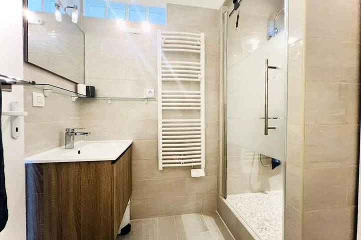 Gîte pour 4 personnes, avec piscine dans Port Gregau - 4