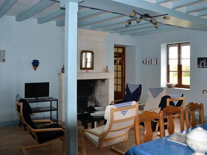 Location de vacances pour 6 personnes, avec terrasse et jardin à Chaveignes - 2